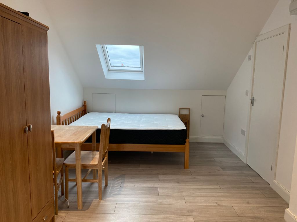 Property photo 1 of 4