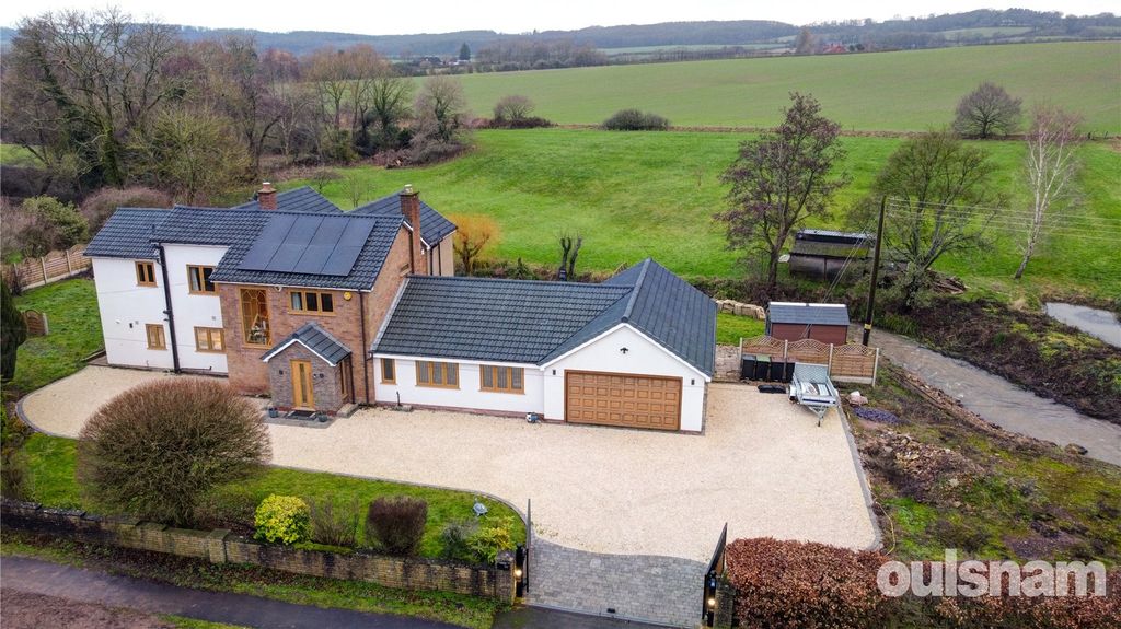 Property photo 1 of 38 Picture No. 14