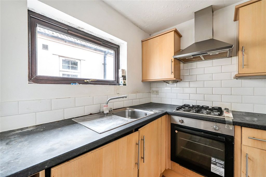 Property photo 2 of 11 Picture No. 03