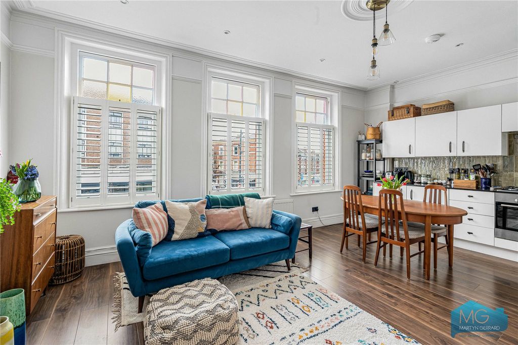 Property photo 3 of 11 Picture No. 02