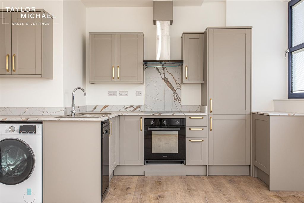 Property photo 1 of 15 Kitchen