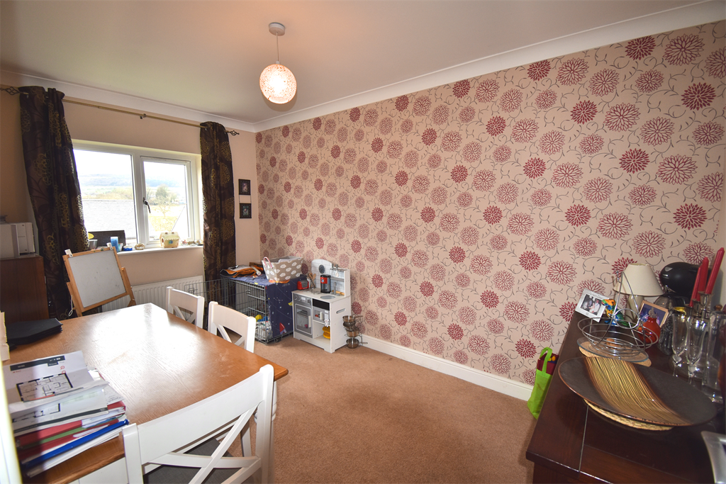 Property photo 3 of 12 Dining Room