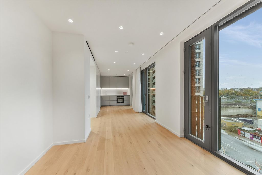 Property photo 1 of 10 Image