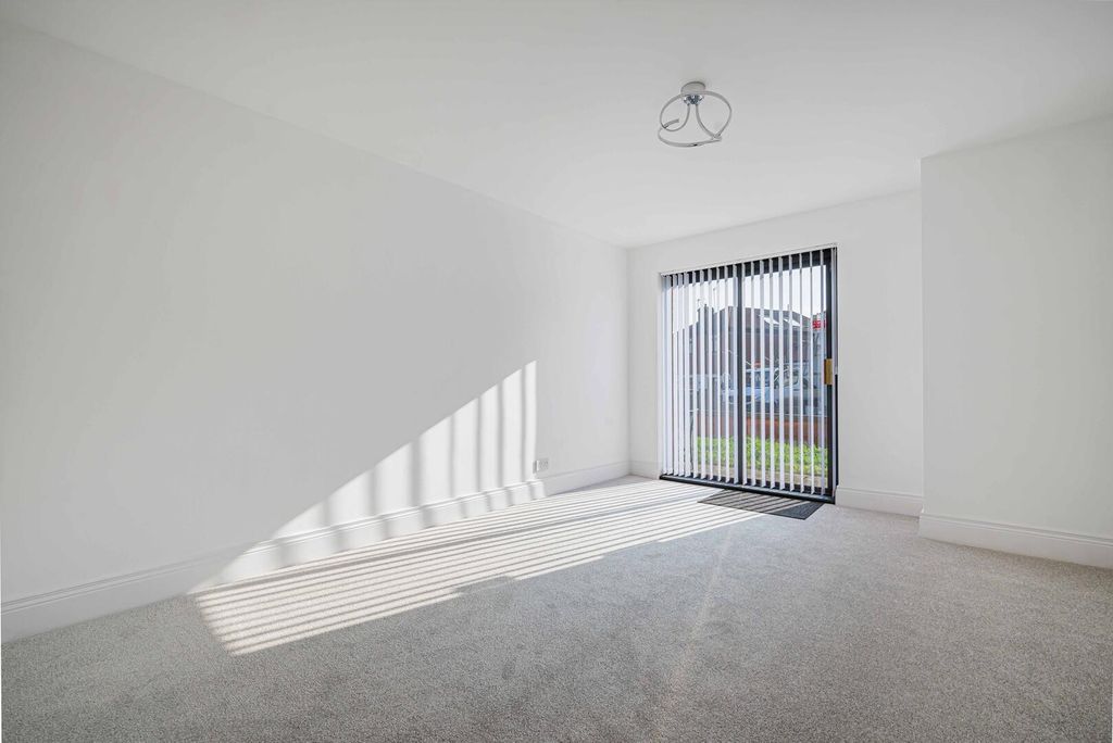 Property photo 2 of 14 Living Room