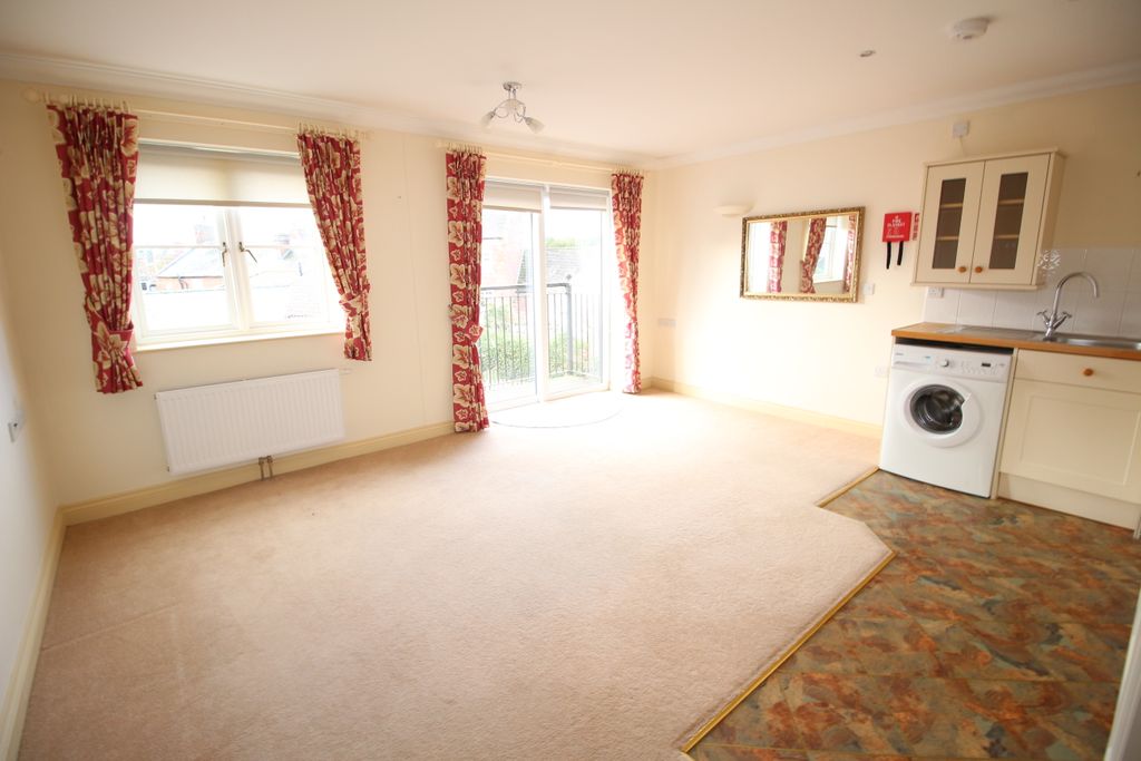 Property photo 2 of 13
