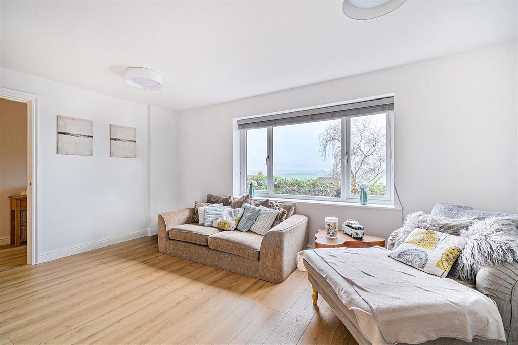 Property photo 3 of 24 New Meadow Sitting Roombl.Jpg