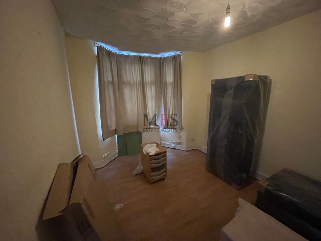 Property photo 1 of 12 Photo 2