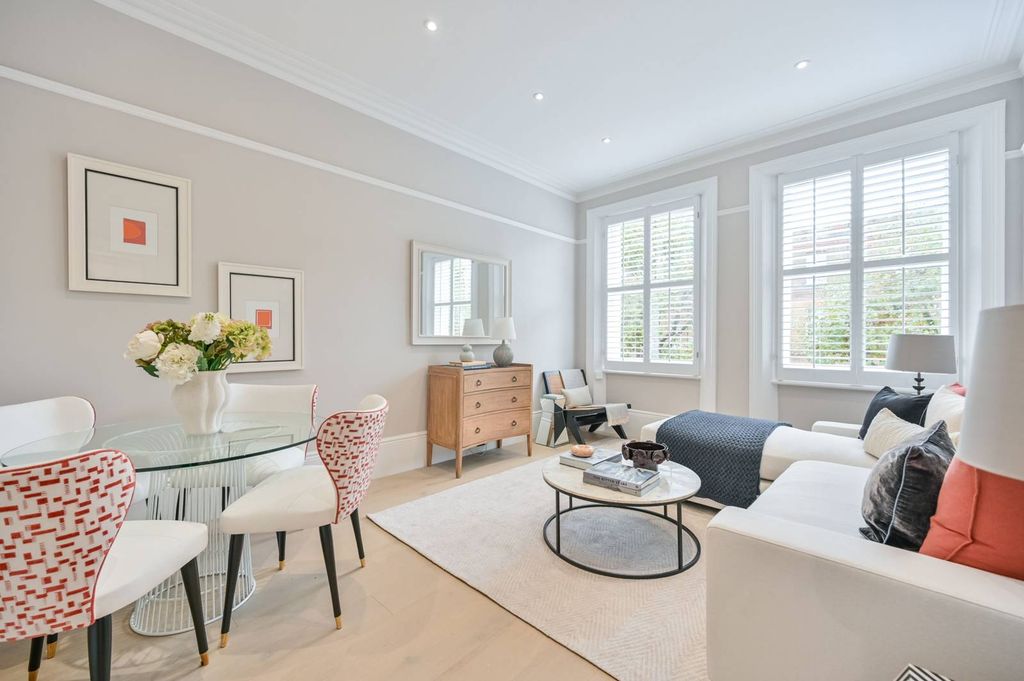 Property photo 2 of 50