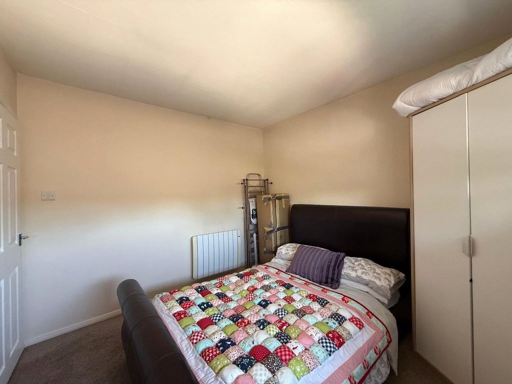 Property photo 3 of 9 Picture No. 06