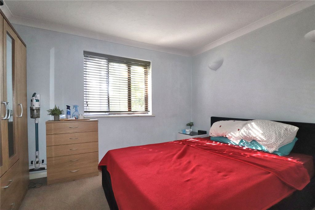 Property photo 3 of 6 Picture No. 02