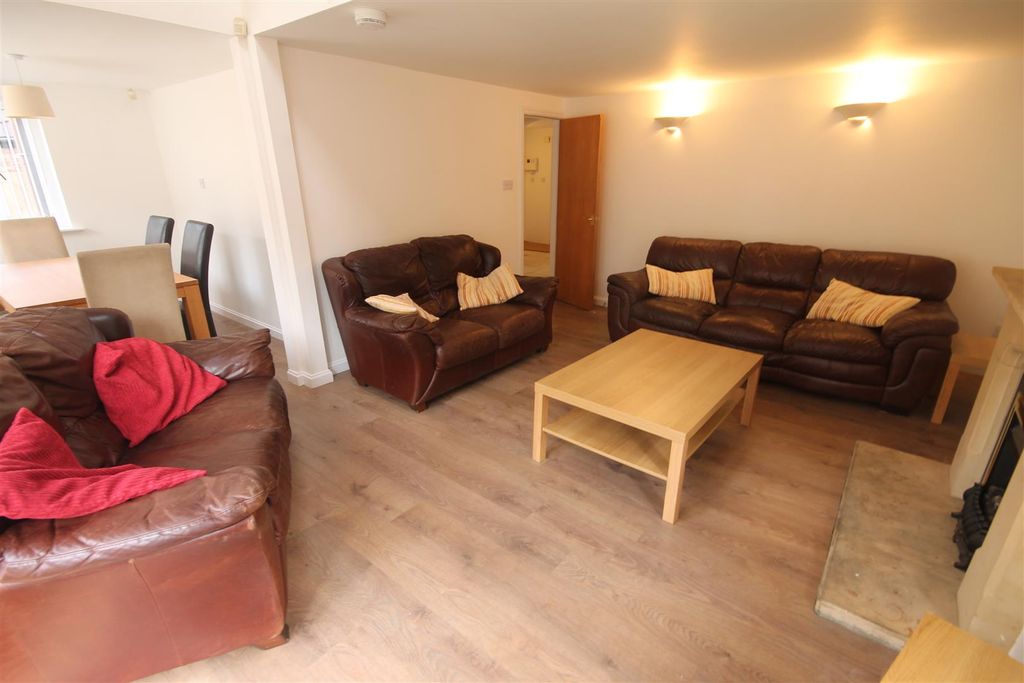 Property photo 2 of 13 1.Jpg