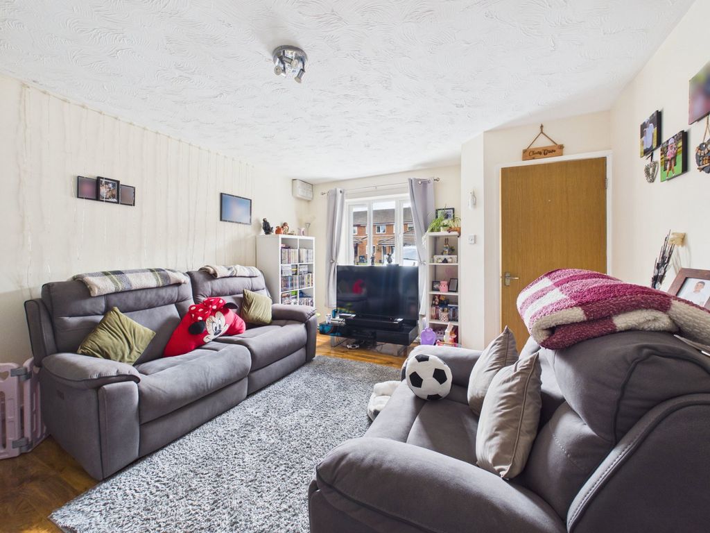 Property photo 2 of 12
