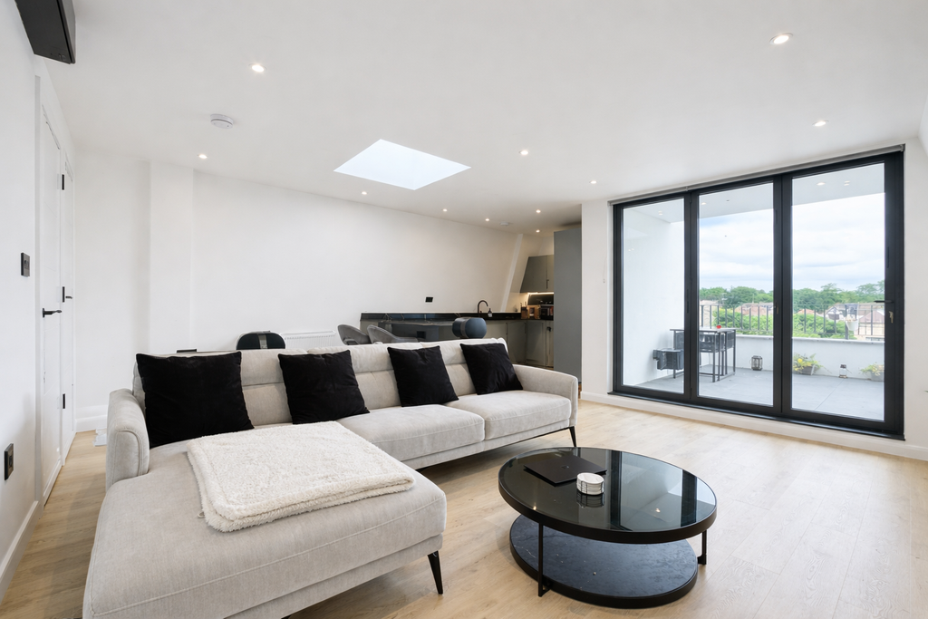 Property photo 3 of 13