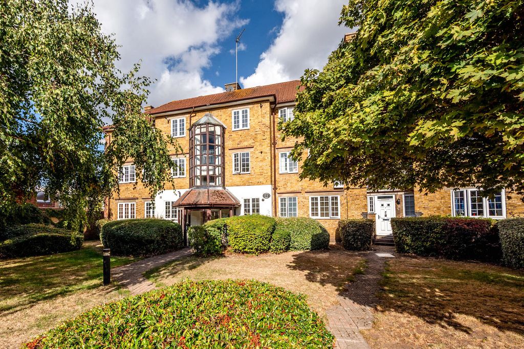 Property photo 1 of 12