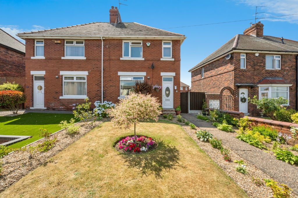 Property photo 1 of 17