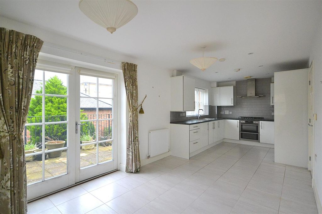 Property photo 2 of 24 22 (4).Png