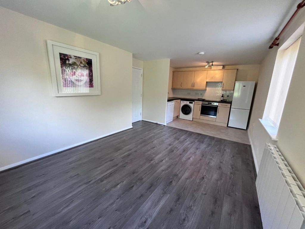 Property photo 2 of 12 8.Jpg