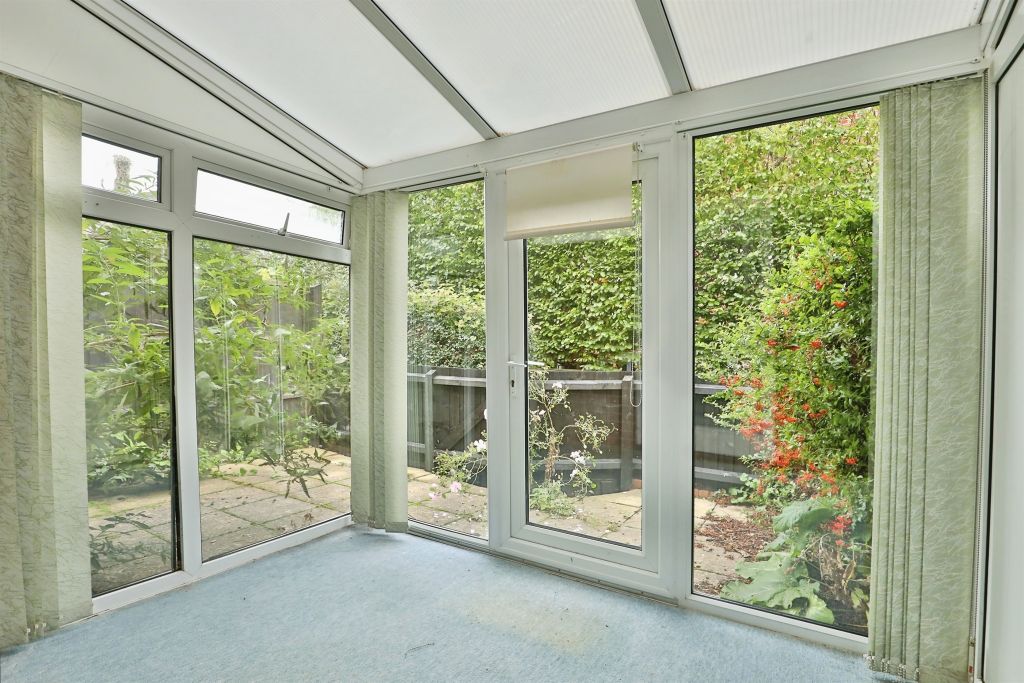 Property photo 3 of 20