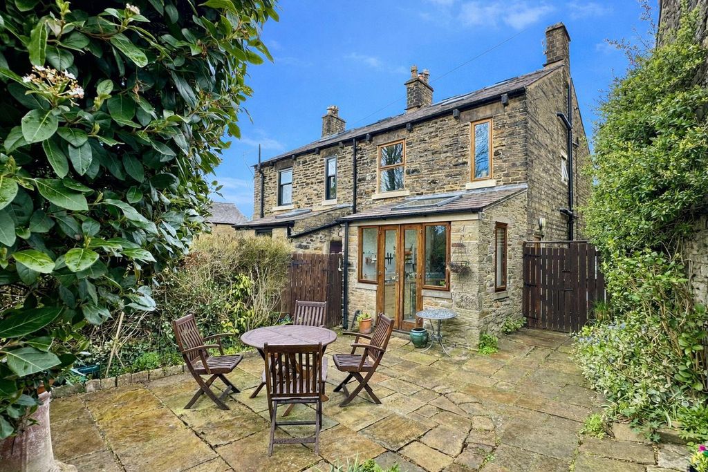 Property photo 1 of 20