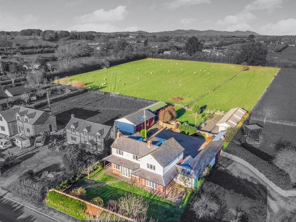 Property photo 1 of 32