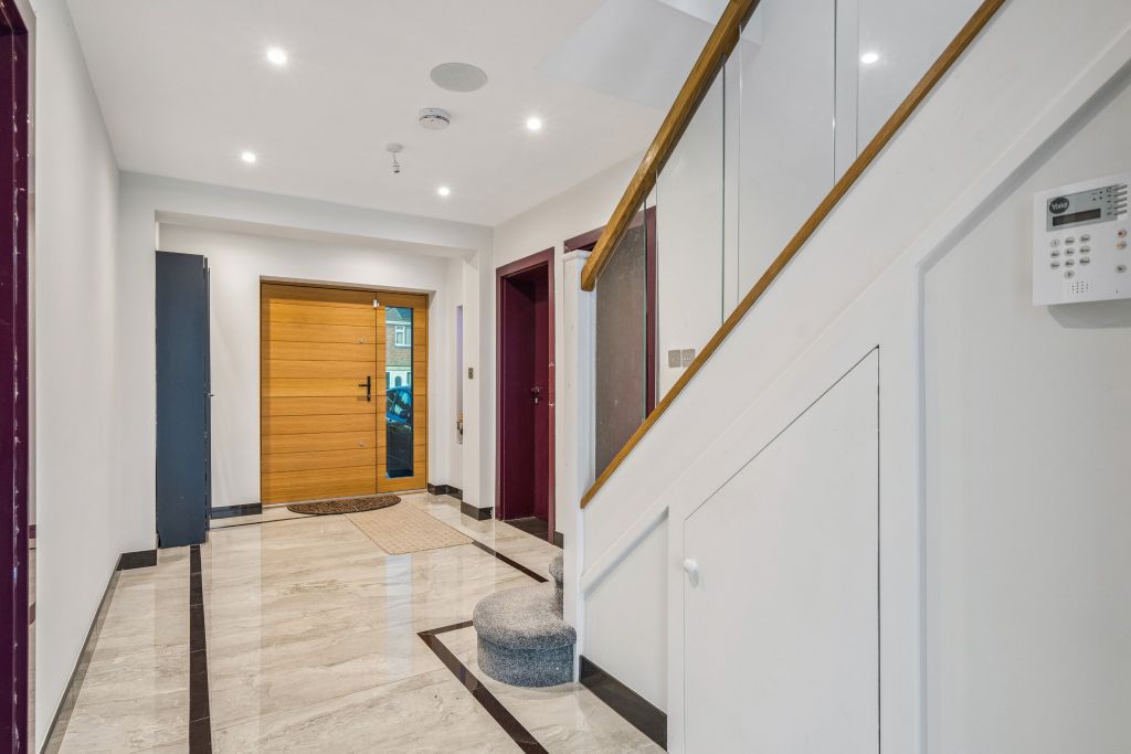 Property photo 2 of 15