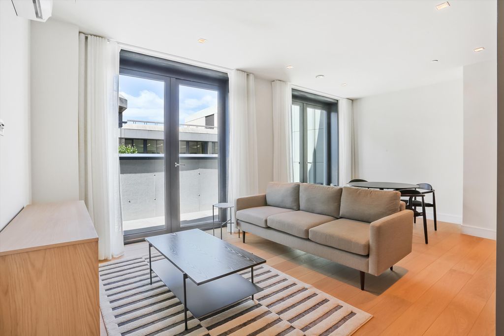 Property photo 1 of 19 Image