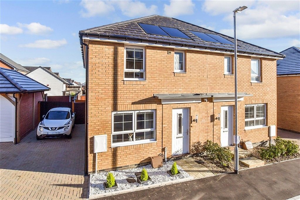 Property photo 1 of 14 External Front Web..