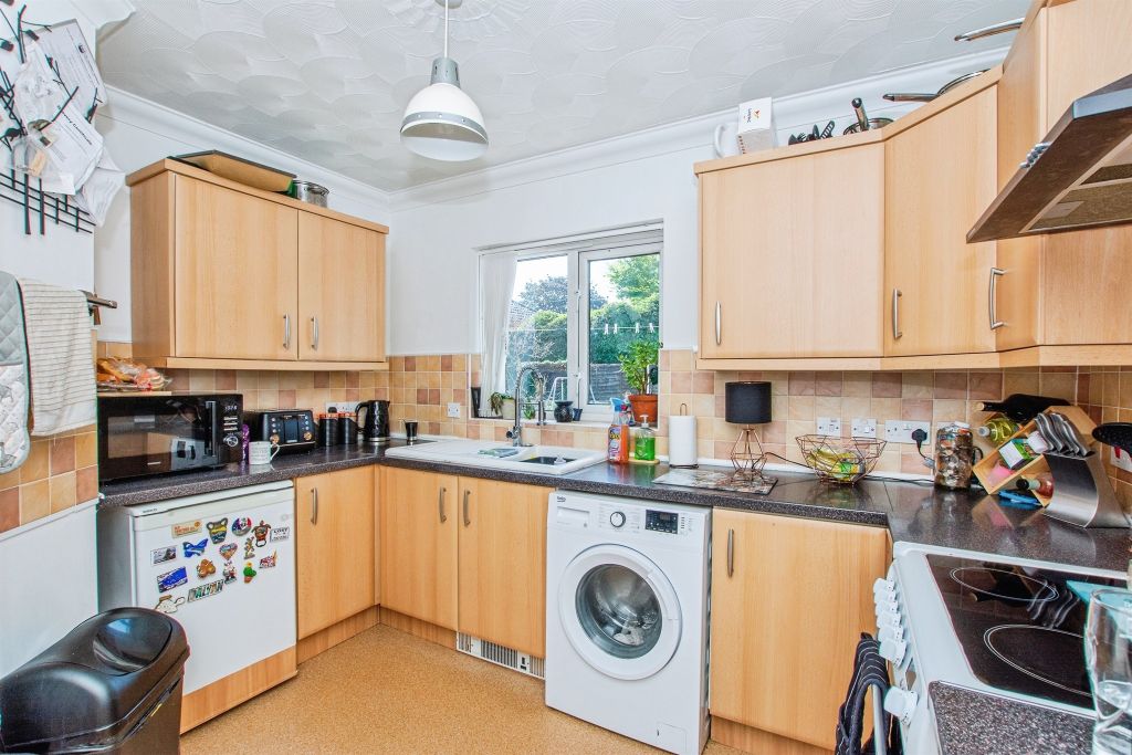 Property photo 2 of 18
