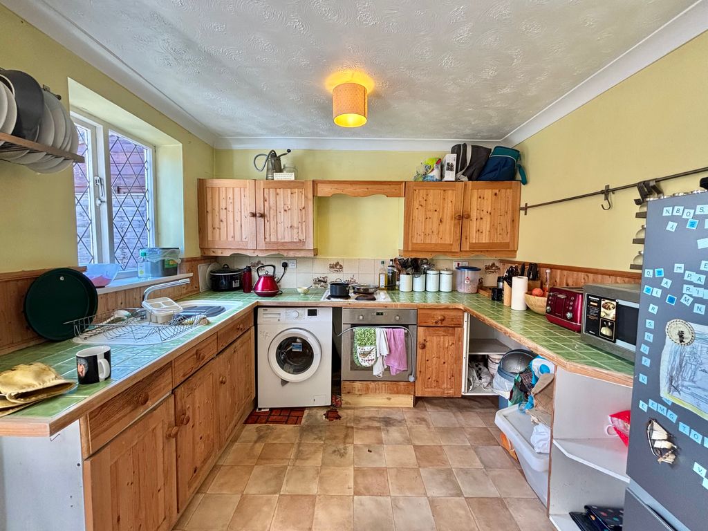 Property photo 3 of 9