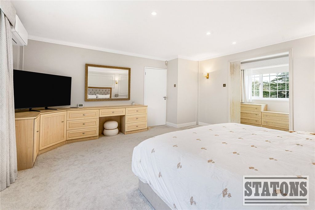 Additional image 22 of 5 bed detached house for saleFoxes Lane, Welham Green, North Mymms, Hatfield AL9