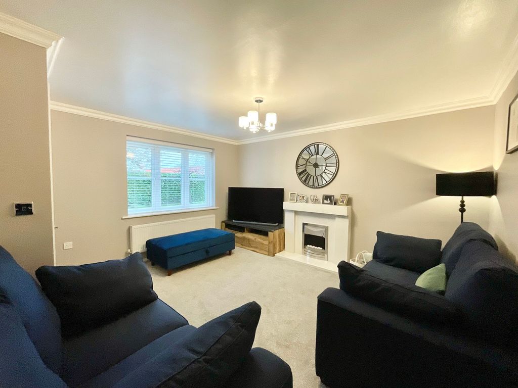 Property photo 3 of 23