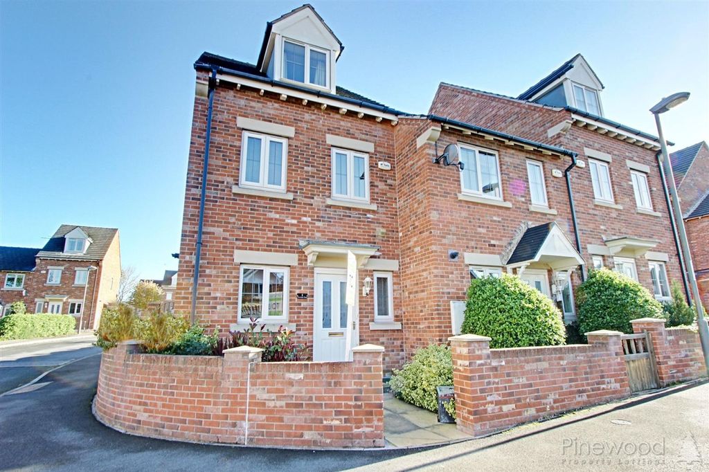 Property photo 1 of 17 Front