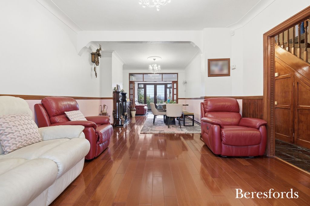 Property photo 3 of 27 Picture No. 20