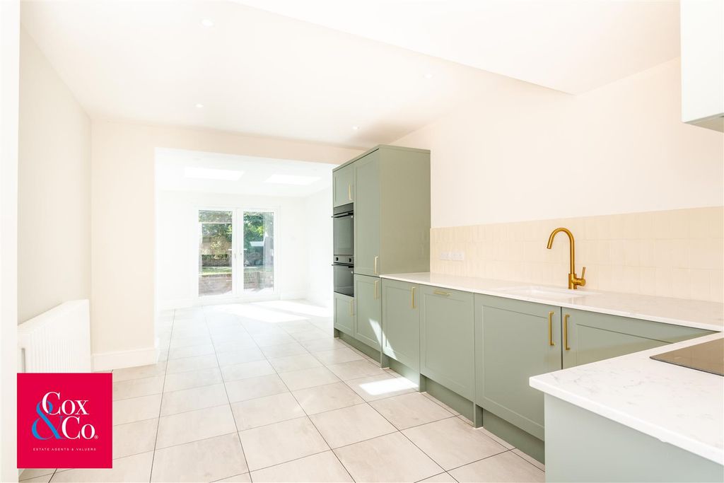 Property photo 2 of 18 85A_3358.Jpg