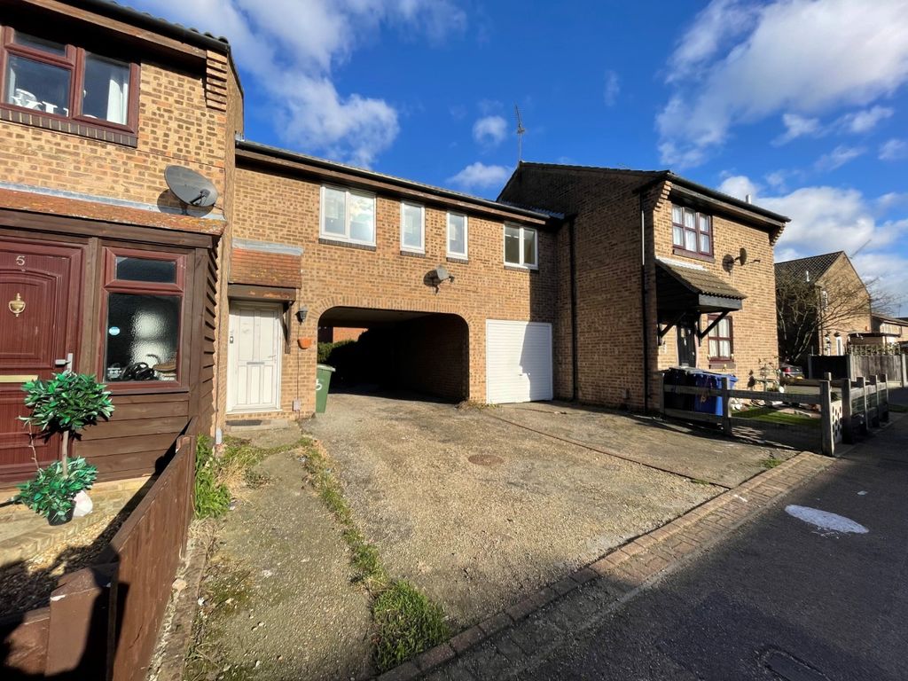 Property photo 1 of 6 4958271