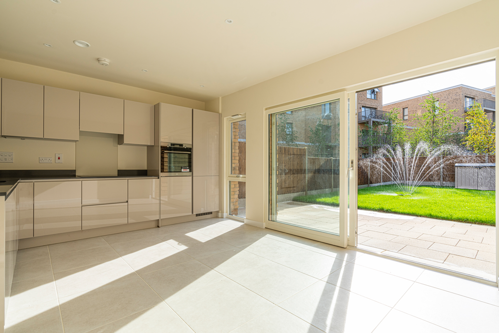 Property photo 3 of 22