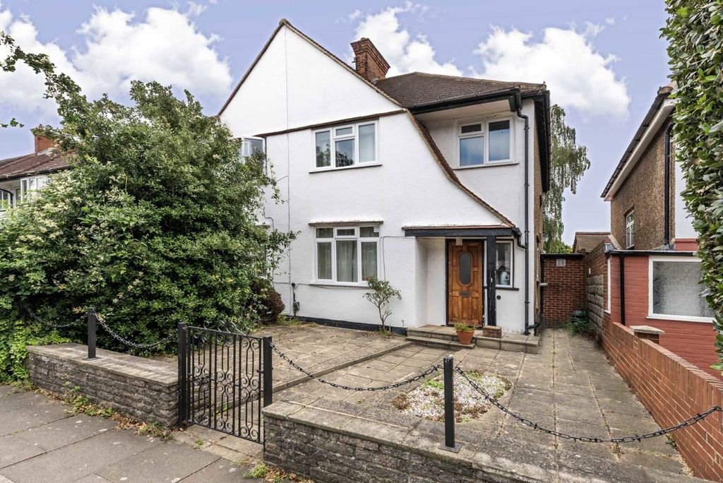 Property photo 1 of 5