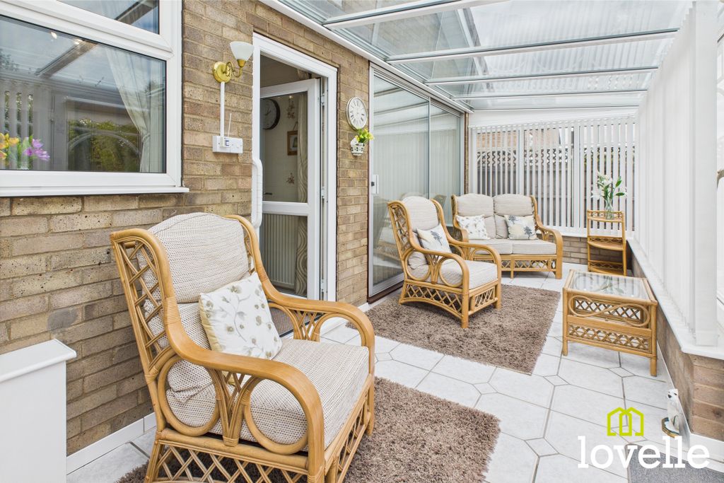 Property photo 2 of 23