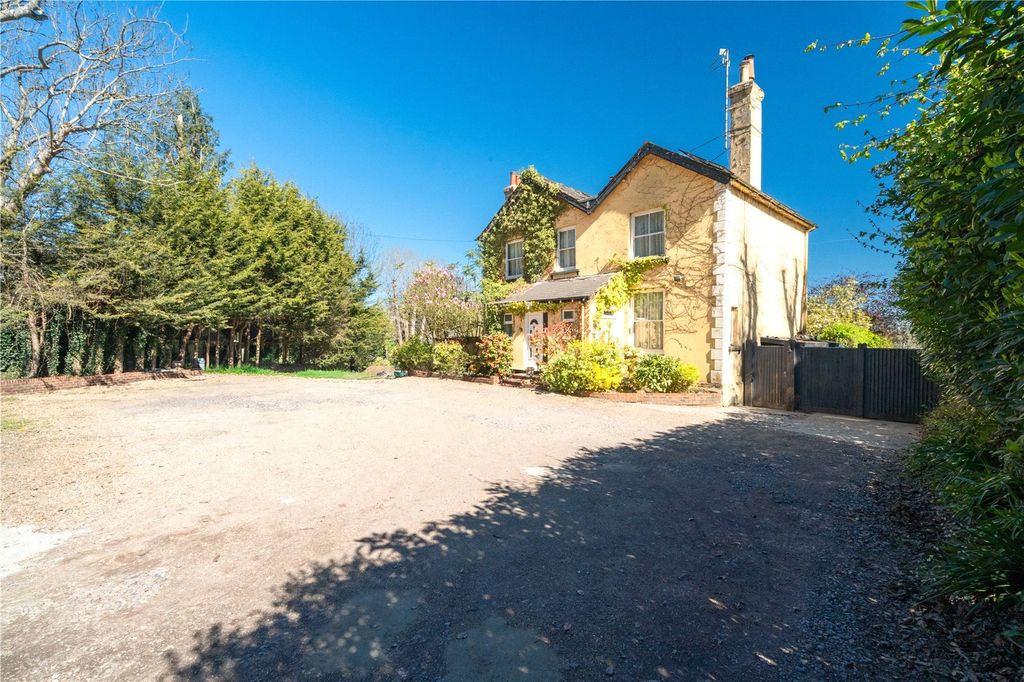 Property photo 1 of 54 Picture No. 81