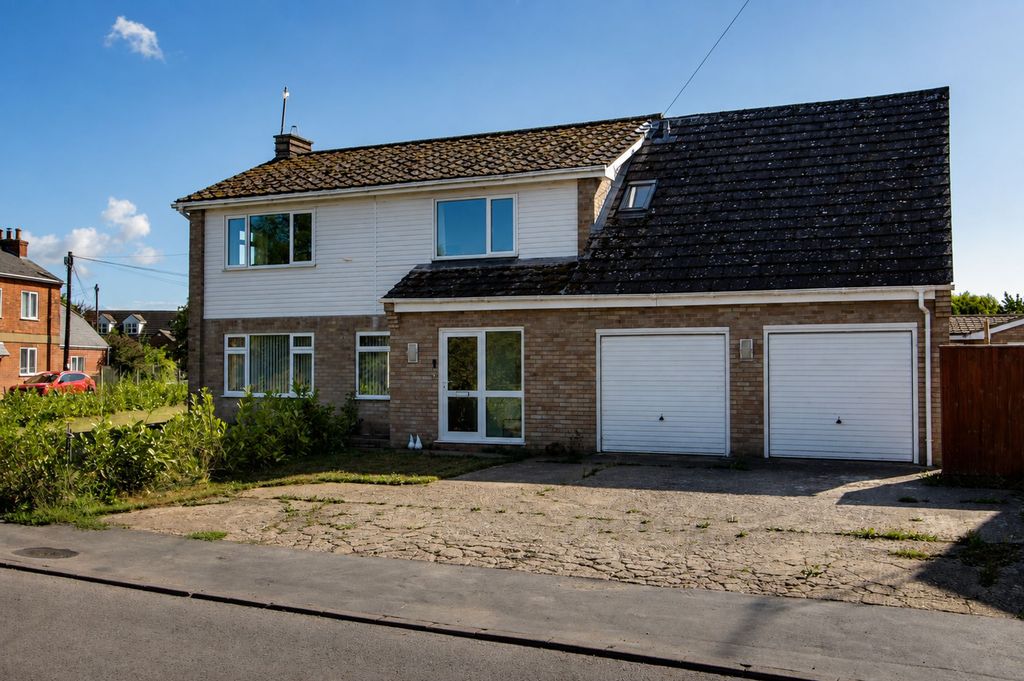 Property photo 1 of 24