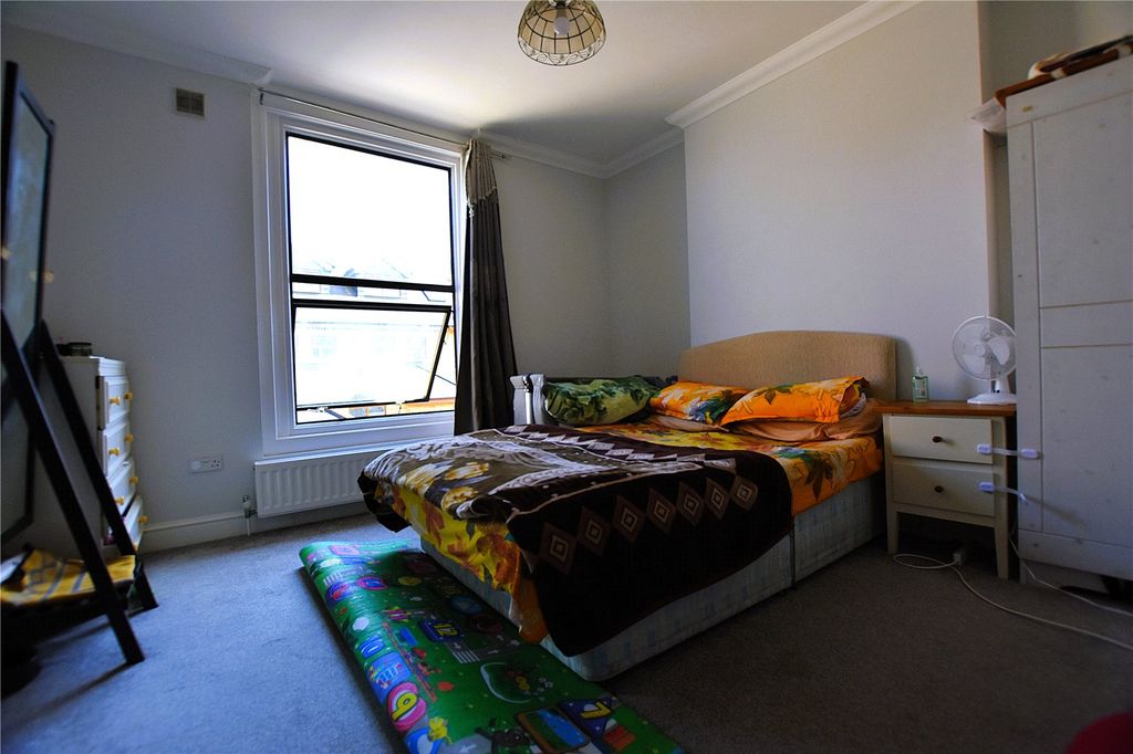 Property photo 1 of 7 Picture No. 05