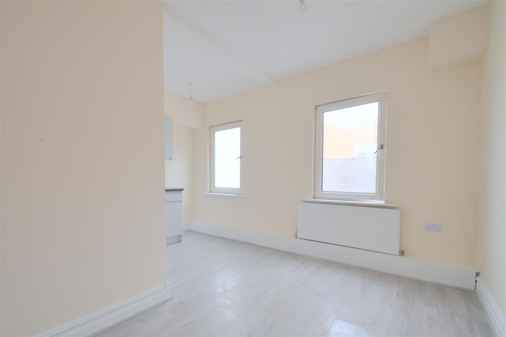 Property photo 2 of 3 Pic 2.Jpg
