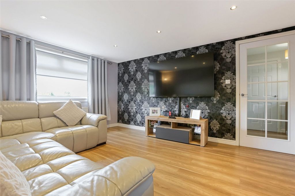 Property photo 3 of 21 Picture No. 05