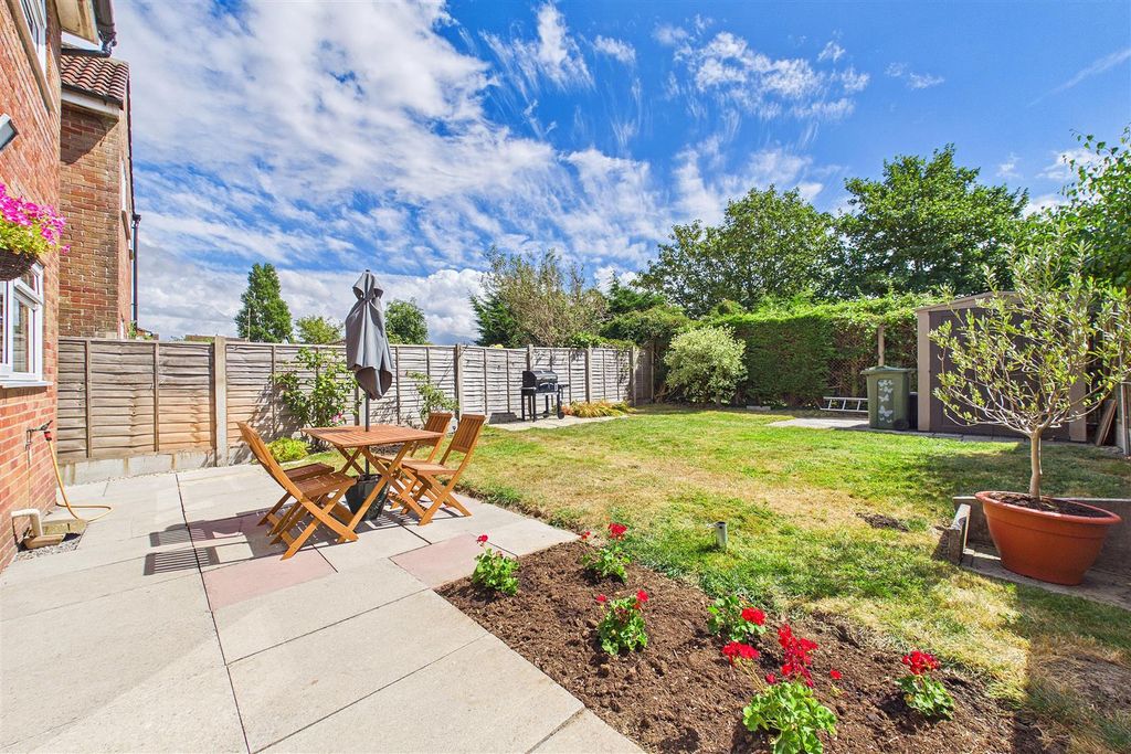 Property photo 2 of 16