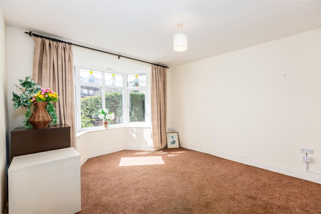 Property photo 3 of 37 Cz0A7620-Edit.Jpg