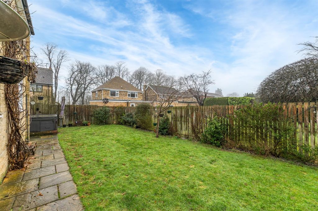 Property photo 2 of 29 Garden