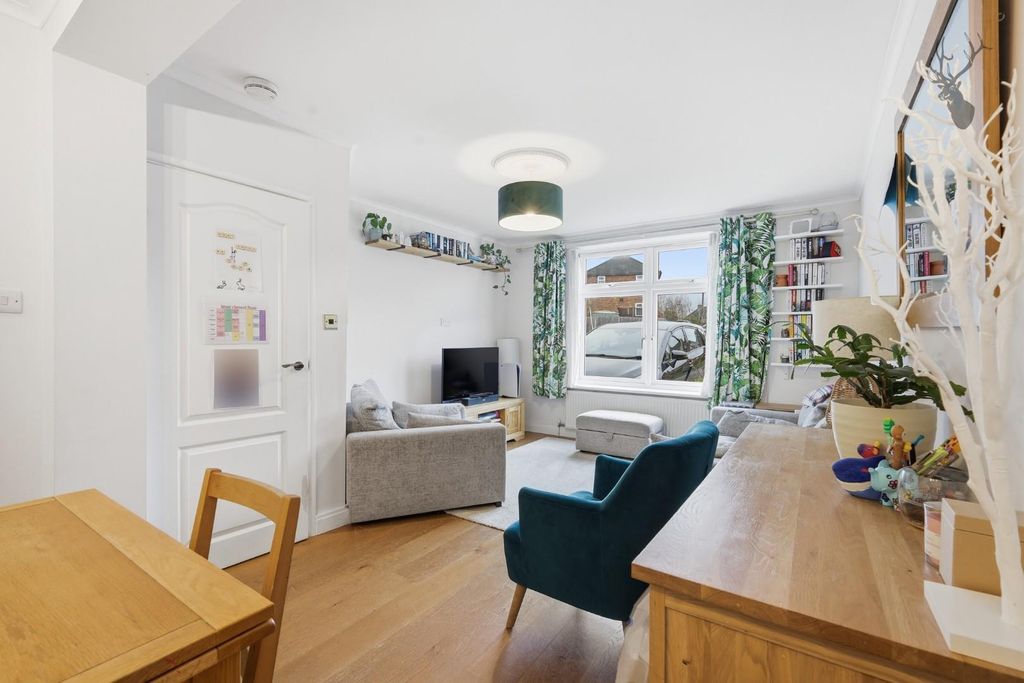 Property photo 3 of 20