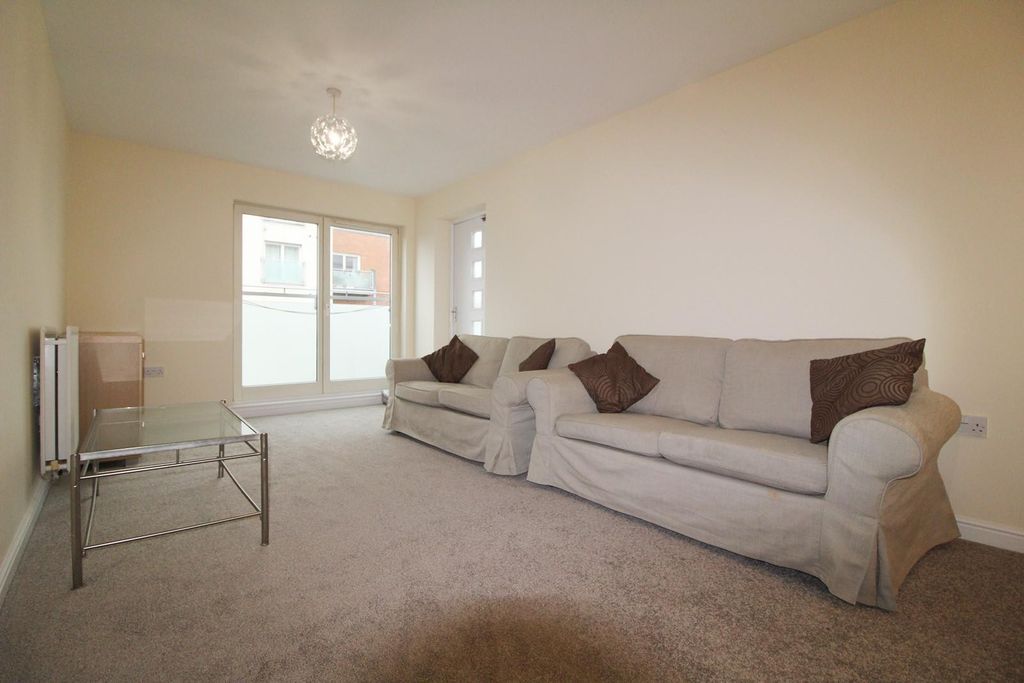 Property photo 2 of 9 Lounge