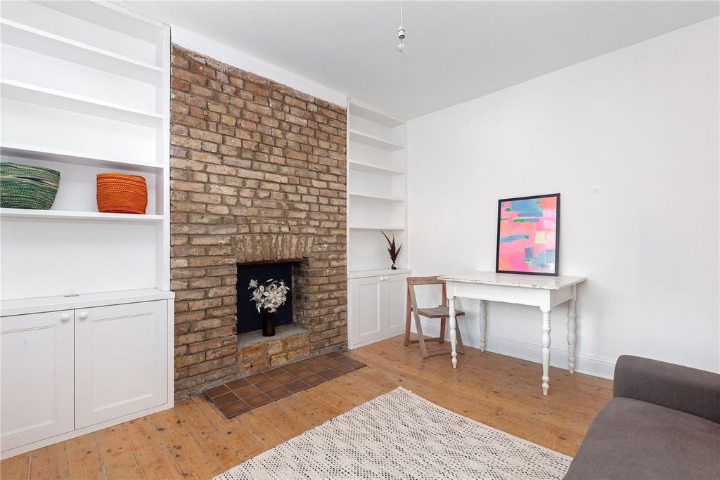 Property photo 1 of 6