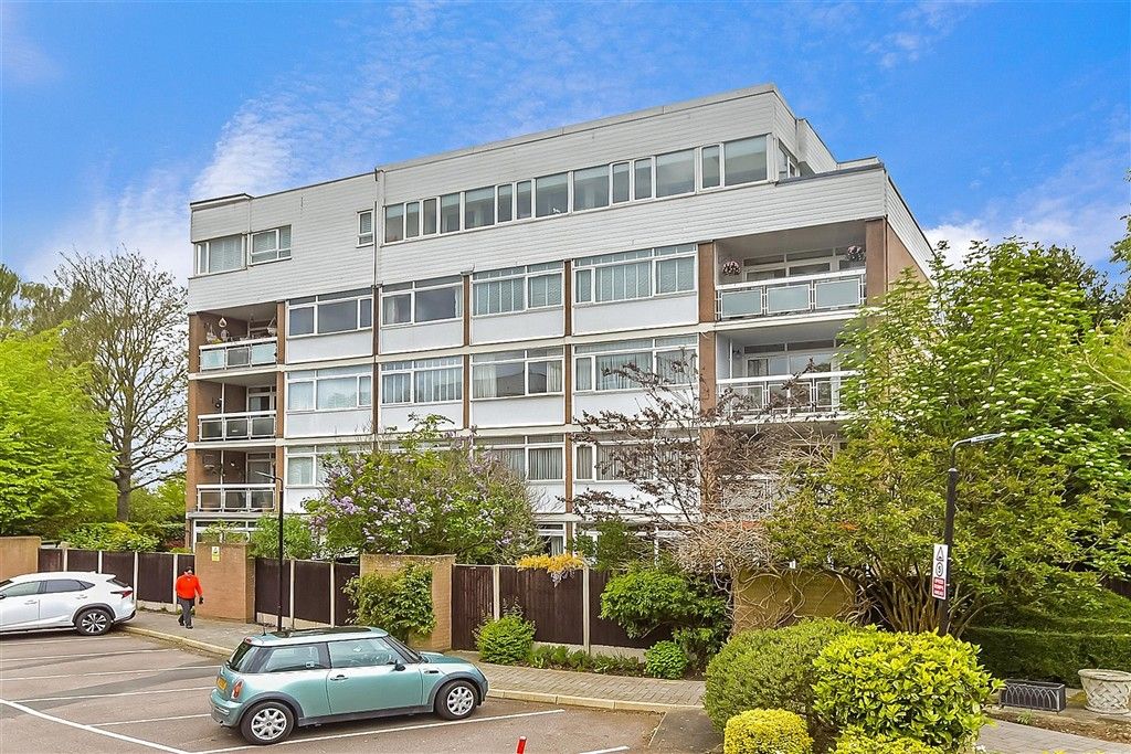 Property photo 3 of 10 External (Web)